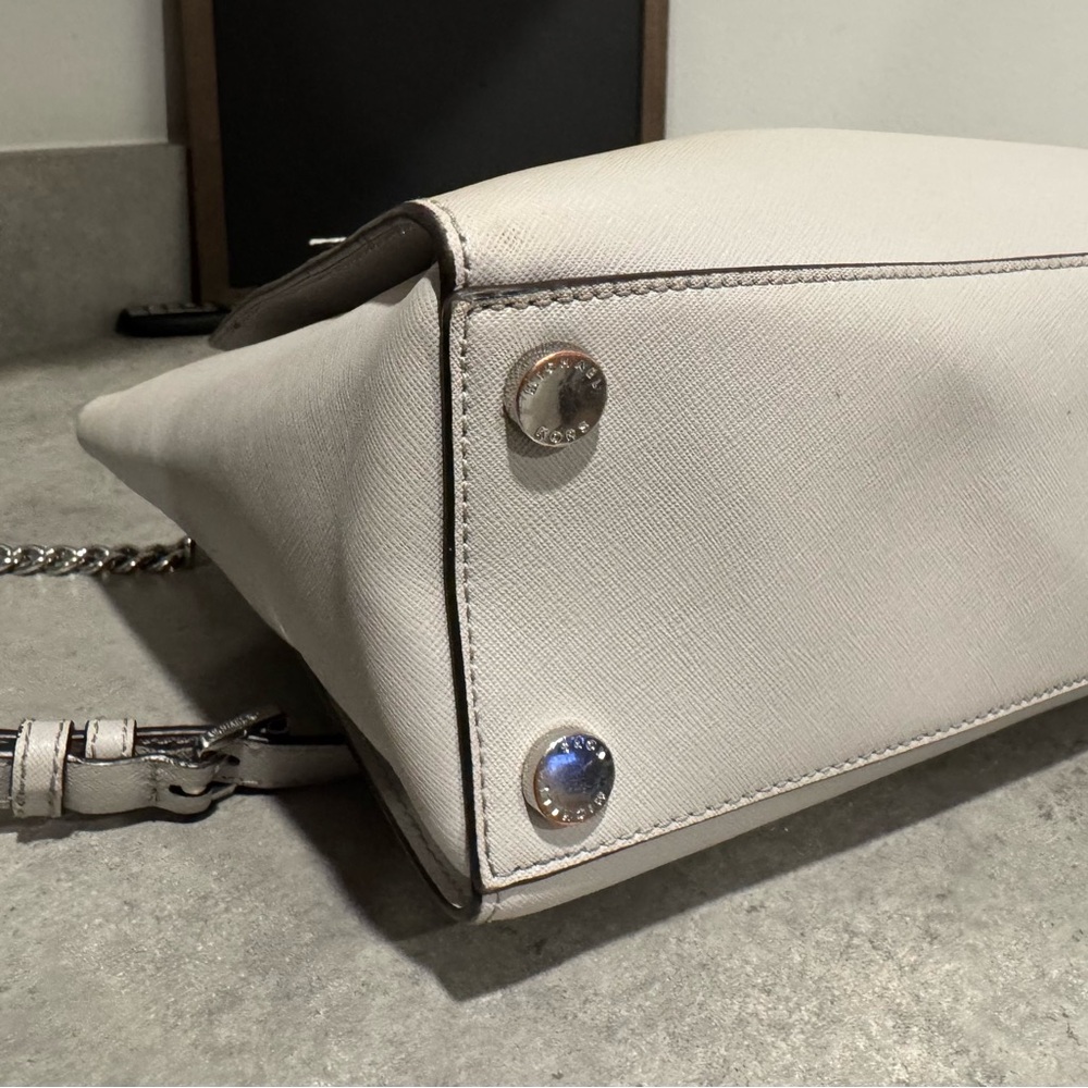 Michael Kors Ellis Satchel with Crossbody Strap and Twilly! Preowned! - Picture 6 of 15